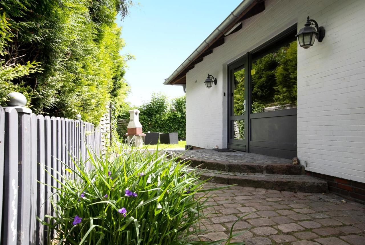 Uhses Ferienwohnung Heide  Exterior photo
